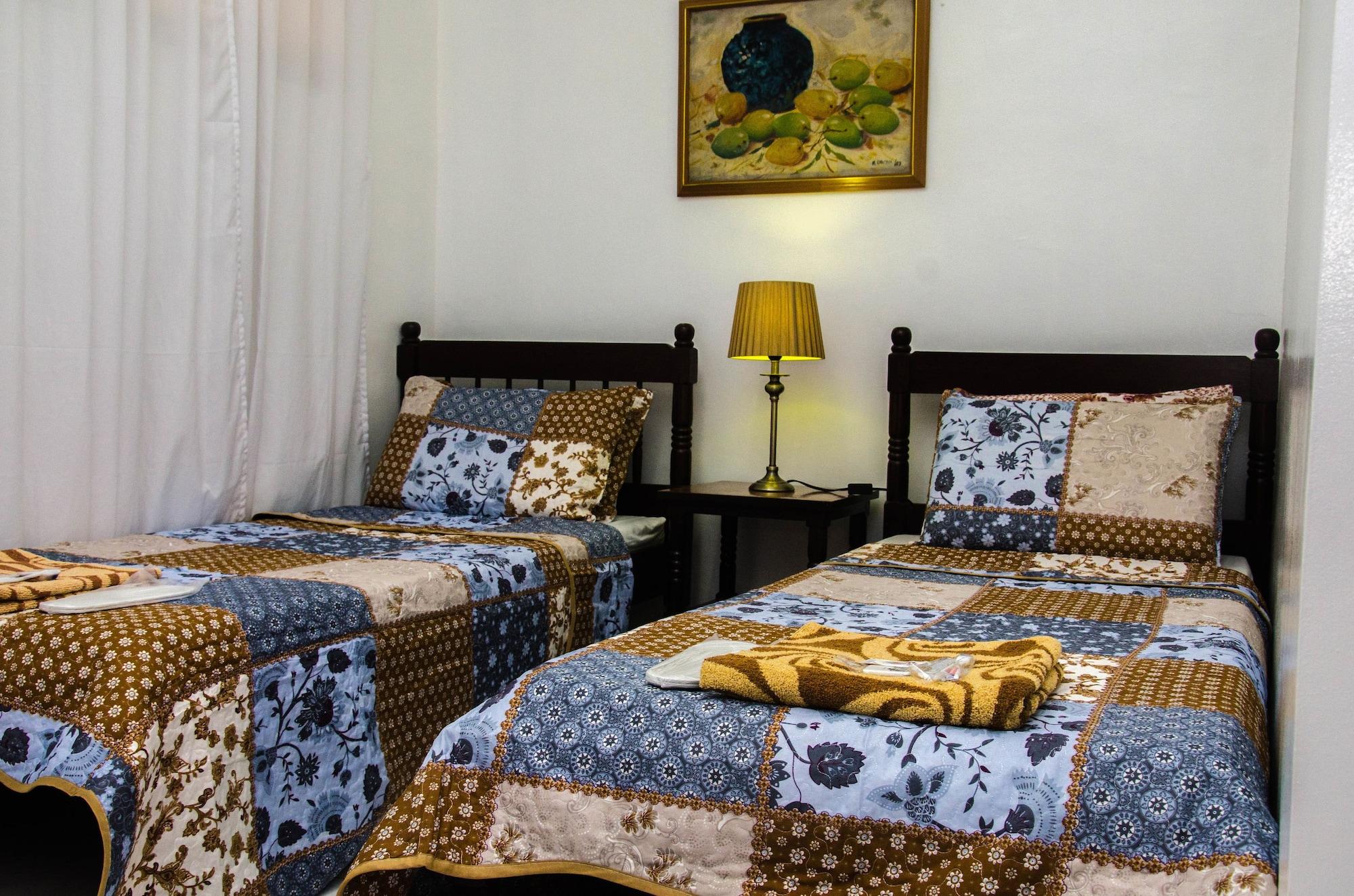 Lola Itang Pension House Tiniguiban Esterno foto