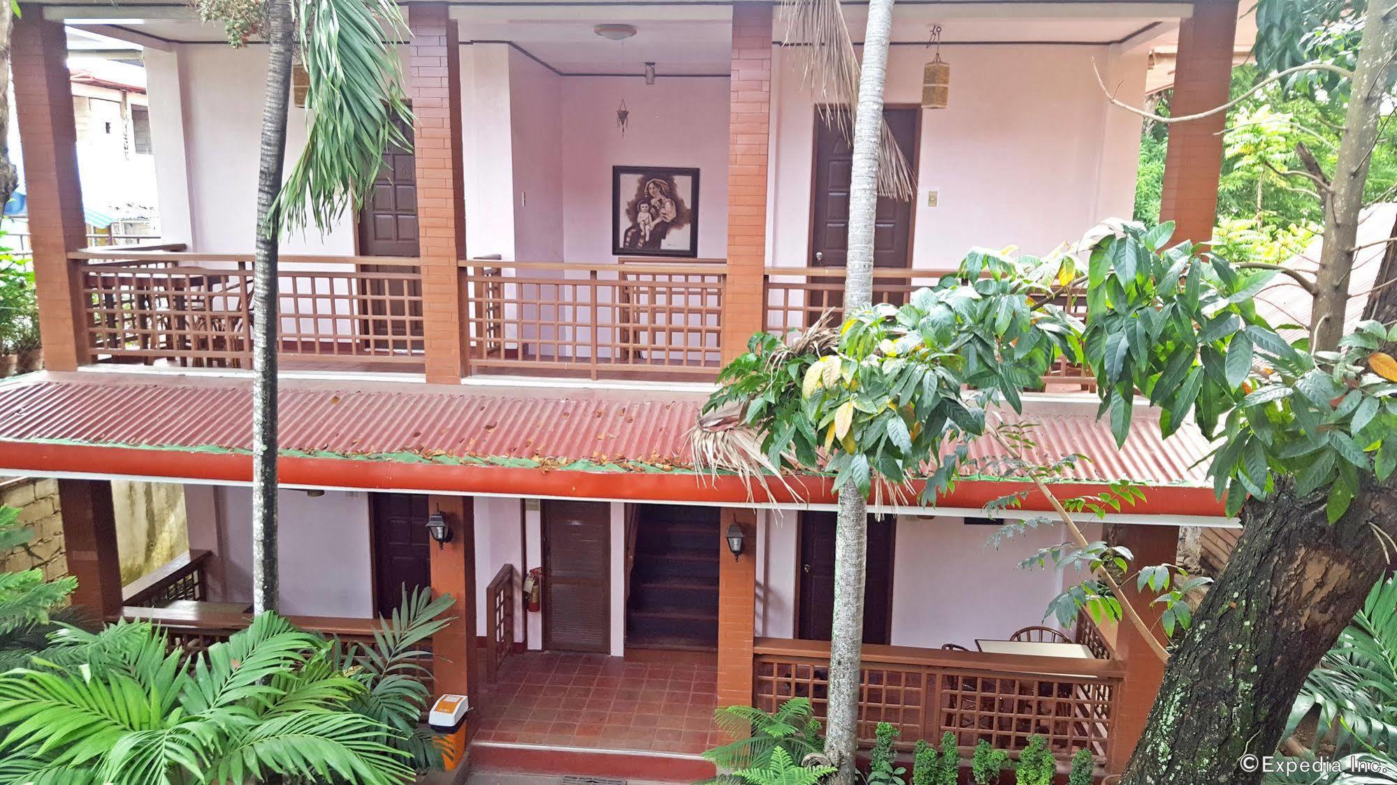 Lola Itang Pension House Tiniguiban Esterno foto