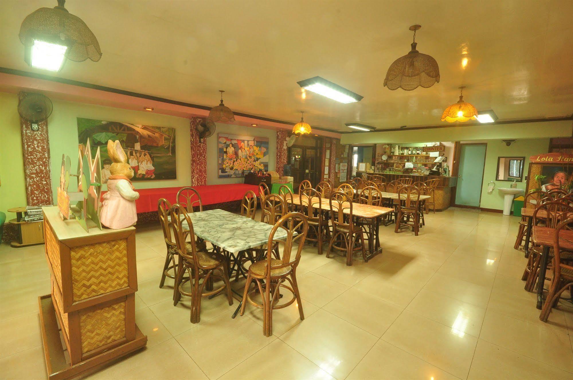 Lola Itang Pension House Tiniguiban Esterno foto